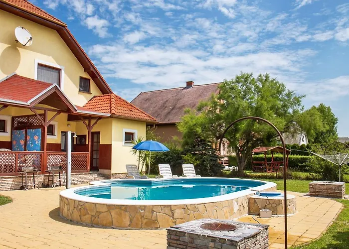 Holiday home Yellow 2 By Interhome